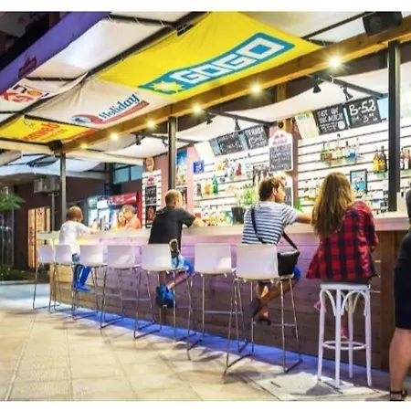 Privite Admiral Plaza סאני ביץ'