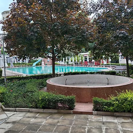 Privates Admiral Plaza Slăntjev Brjag