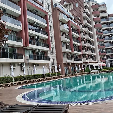 Privates Admiral Plaza * Slăntjev Brjag